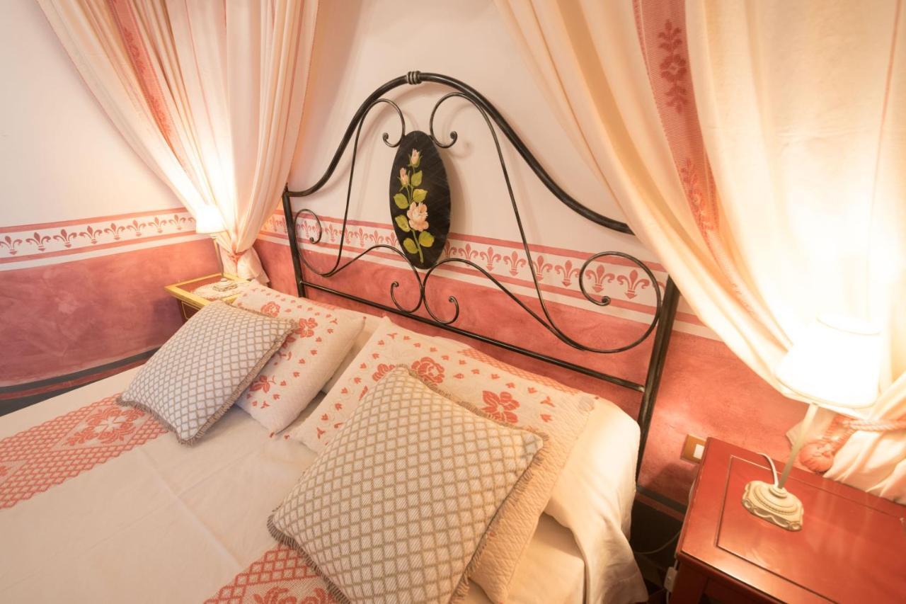 Hotel Anticos Palathos Orosei Eksteriør billede
